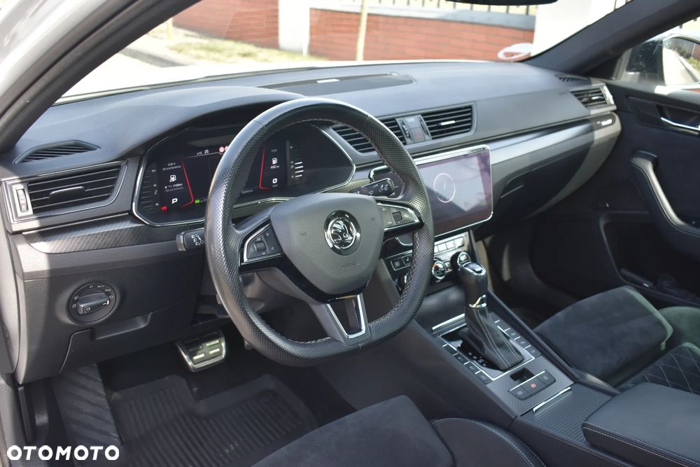 Skoda Superb 2.0 TDI SCR 4x4 Sportline DSG - 20