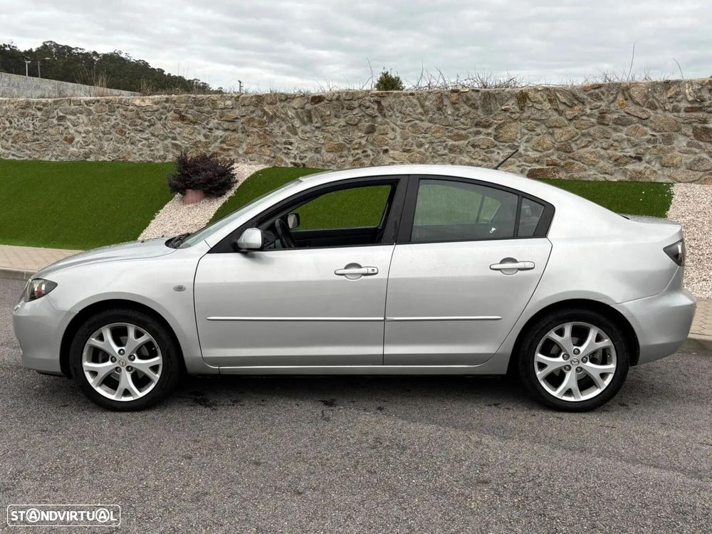 Mazda 3 Hatchback - 10
