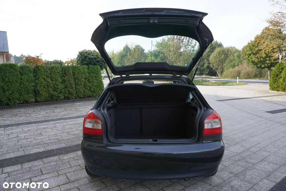 Audi A3 1.9 TDI Ambiente - 5
