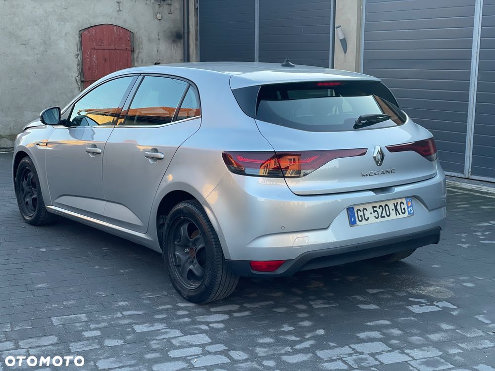Renault Megane BLUE dCi 115 BOSE EDITION - 3