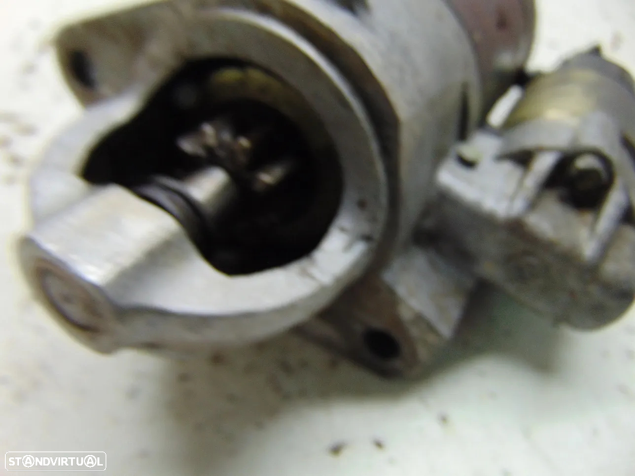 Datsun 1200 motor arranque - 2