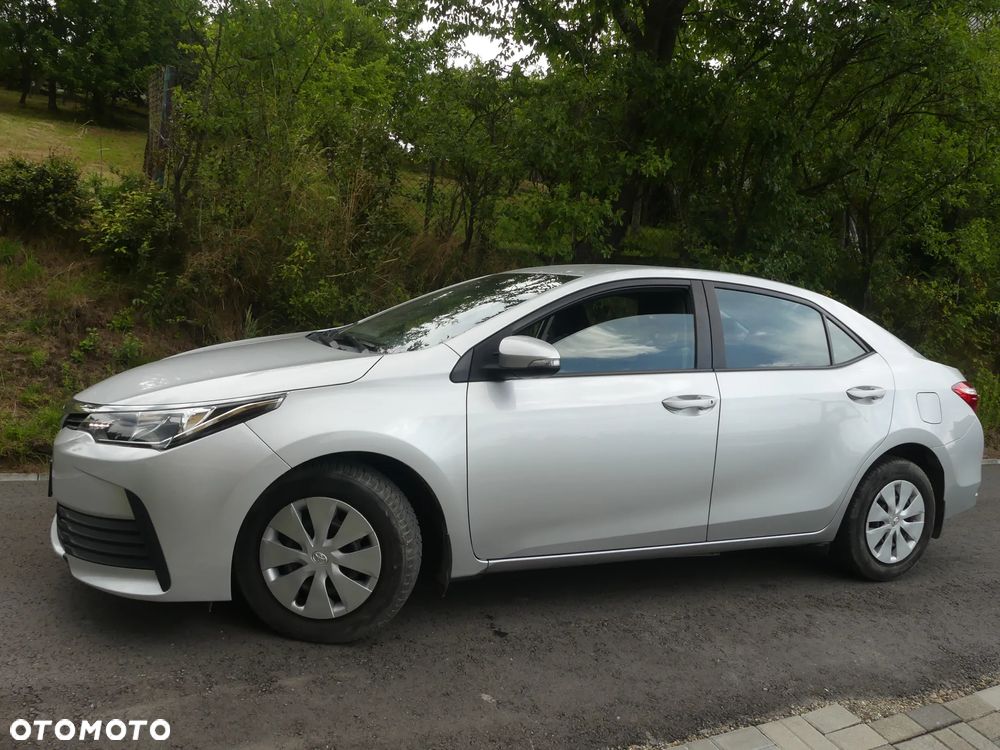 Toyota Corolla 1.33 Comfort - 10