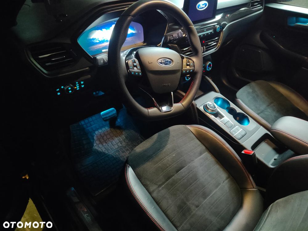 Ford Kuga 2.5P PHEV FWD ST-Line X - 18