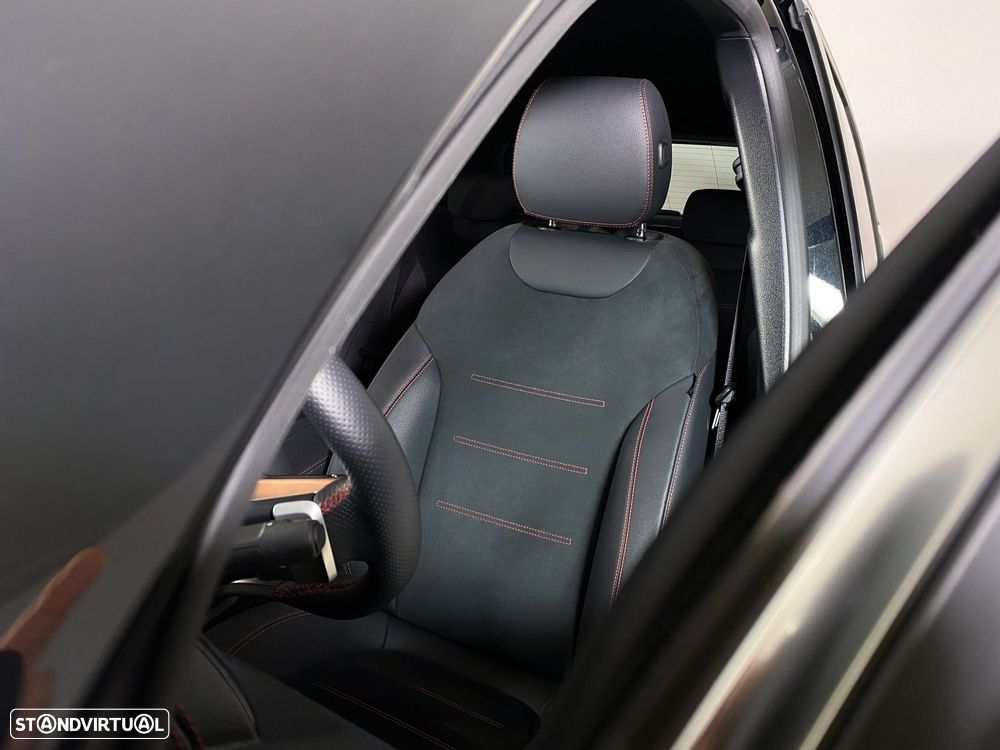 Mercedes-Benz EQA 250+ AMG Line - 24