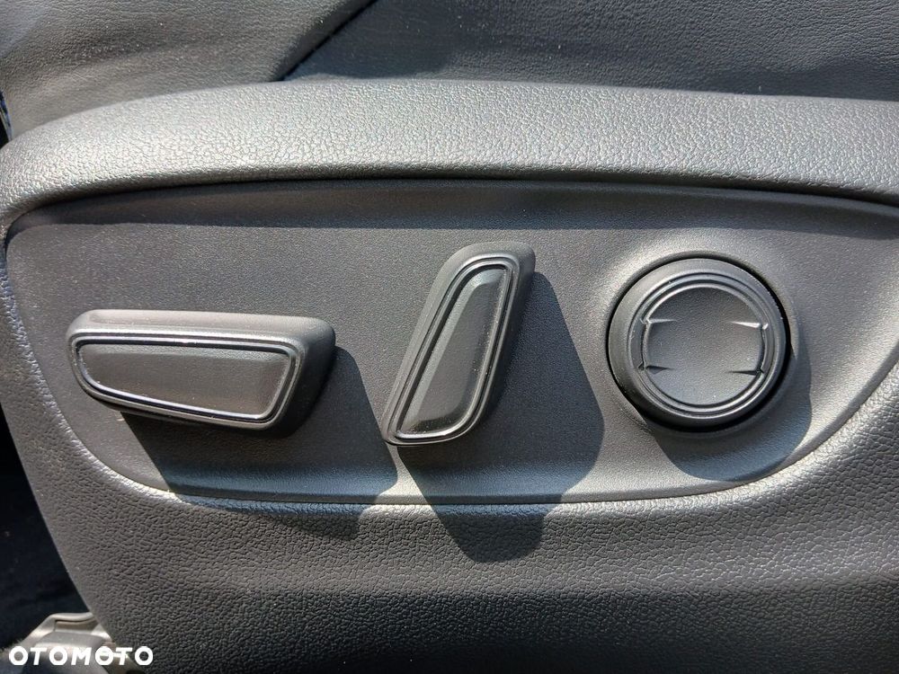 Toyota RAV4 2.5 Hybrid Selection 4x4 - 35