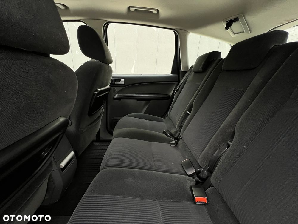 Ford C-MAX - 16