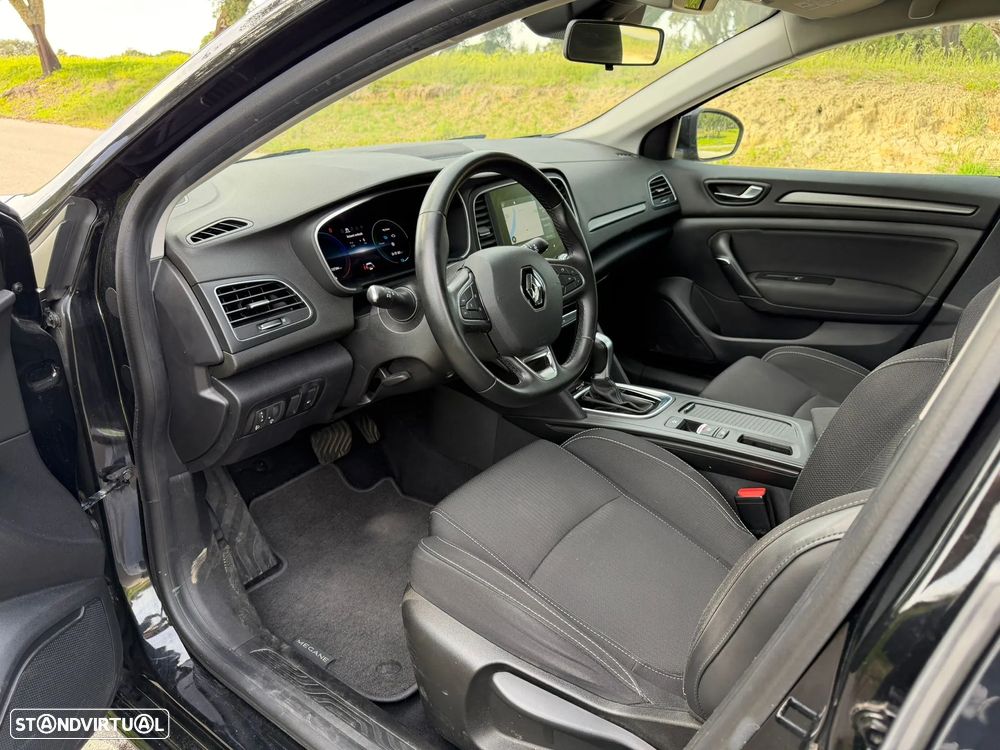 Renault Mégane 1.6 Plug-In Limited - 10