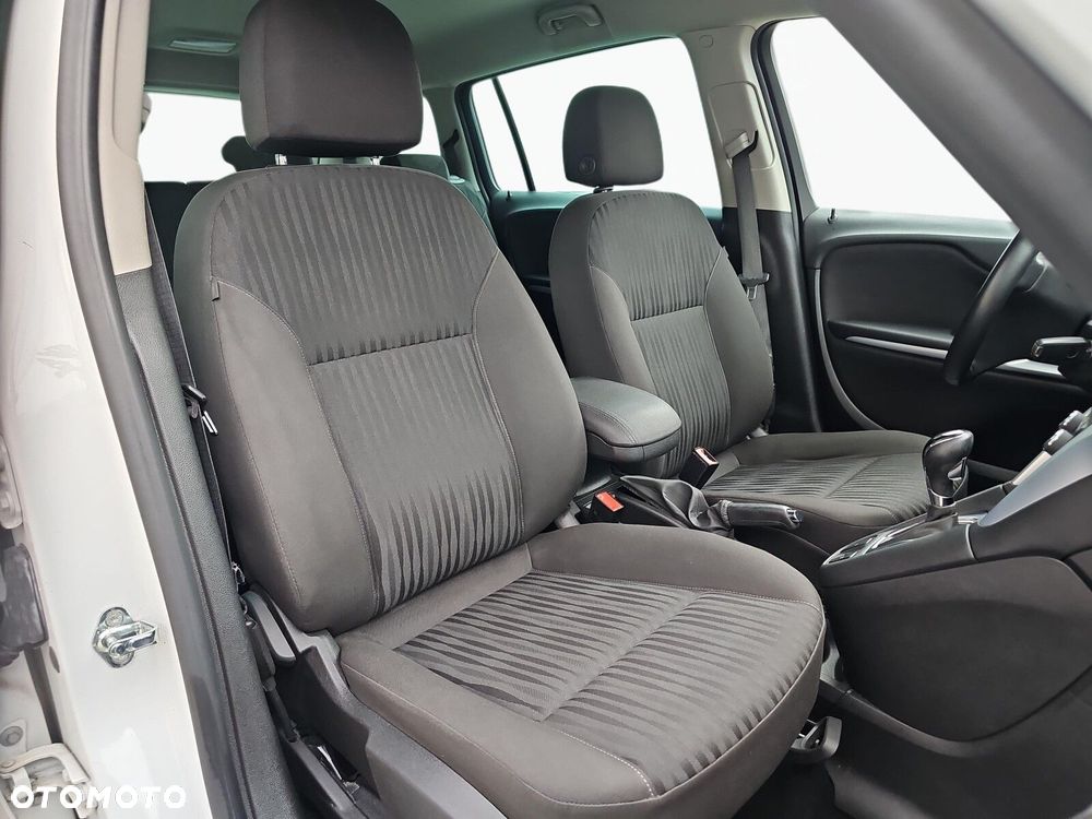 Opel Zafira - 15