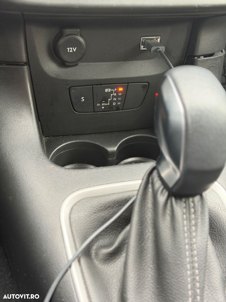 Citroën C3 1.2 PureTech 110 S&S EAT6 MAX - 19