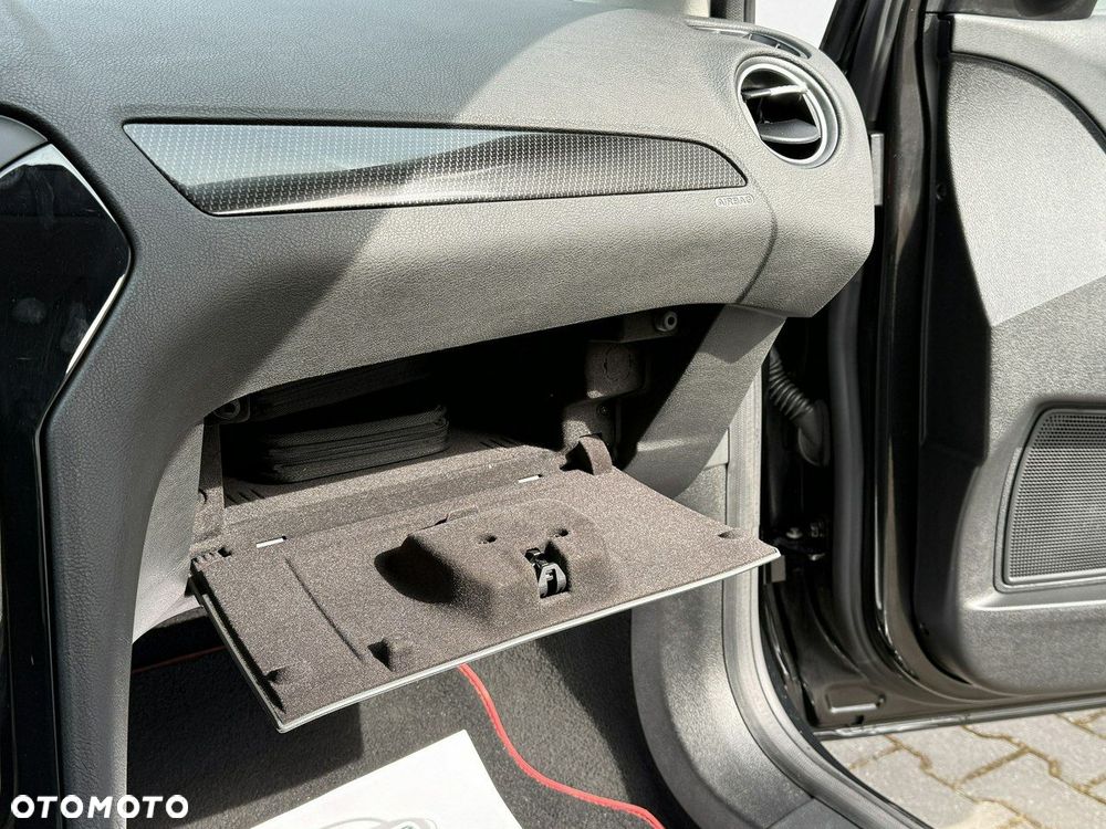 Ford Mondeo 2.0 EcoBoost ST-Line - 21