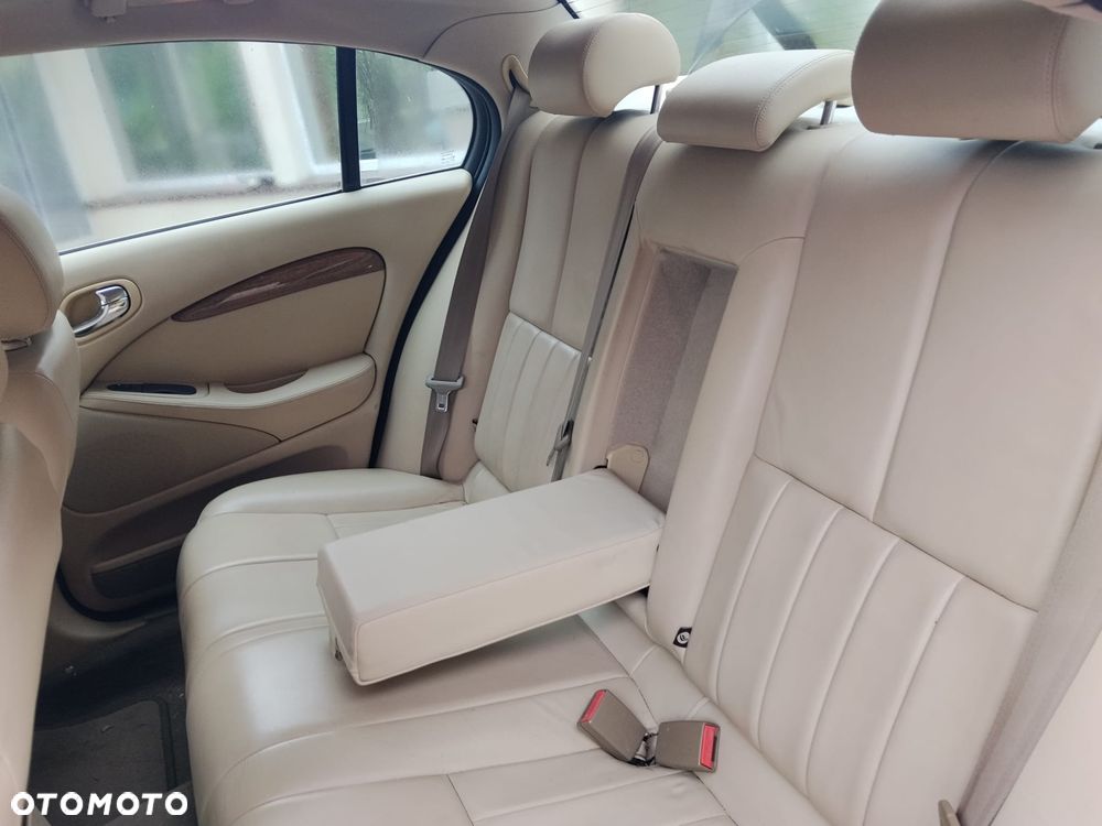 Jaguar S-Type 3.0 V6 Executive - 6