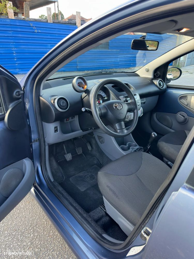 Toyota Aygo 1.0 Plus Sport Pack - 9