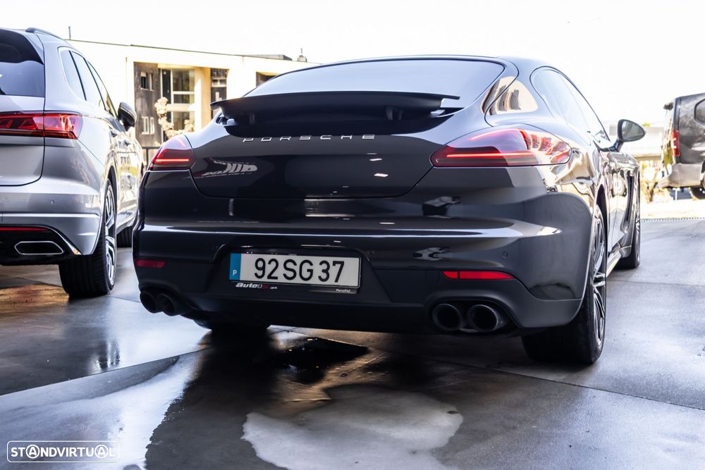 Porsche Panamera Platinum Edition - 6