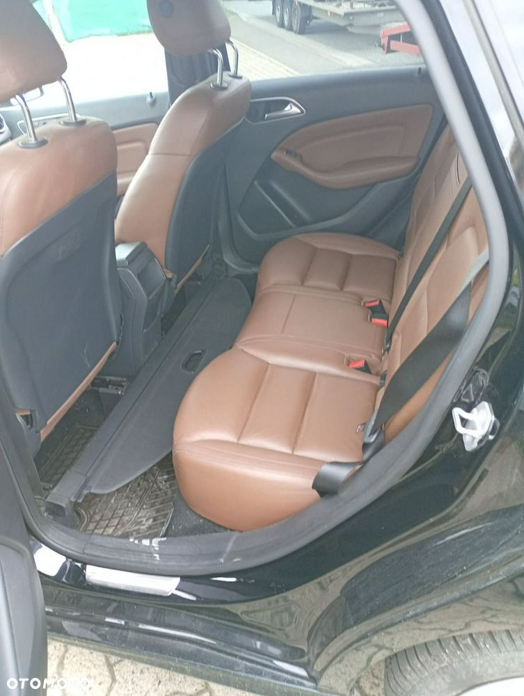 Mercedes-Benz Klasa B 200 BlueEFFICIENCY EDITION 1 - 4