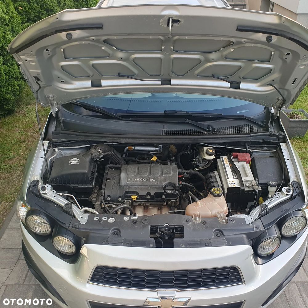 Chevrolet Aveo 1.4 16V LS Design+ - 22