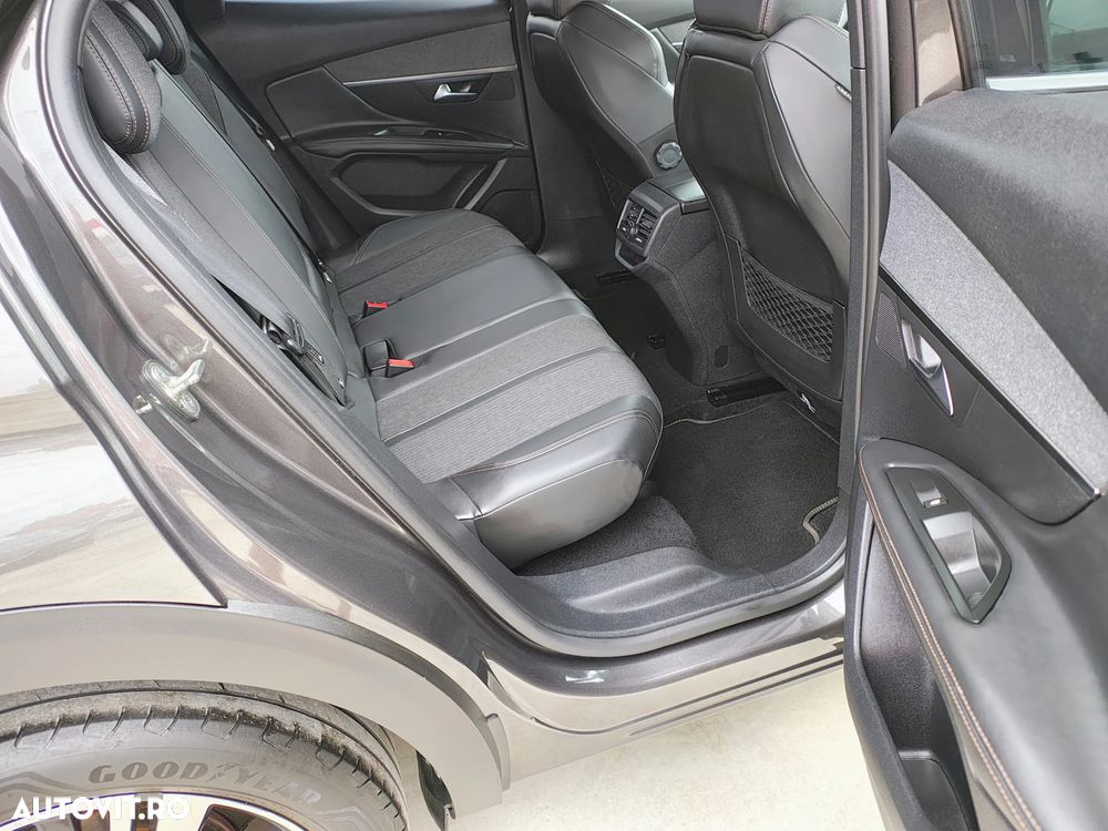 Peugeot 3008 1.2 PureTech Turbo S&S GT-Line - 12