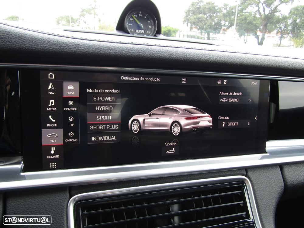 Porsche Panamera 4 E-Hybrid - 23