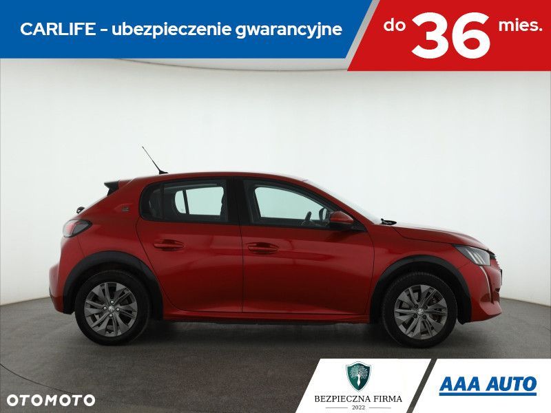 Peugeot 208 - 8