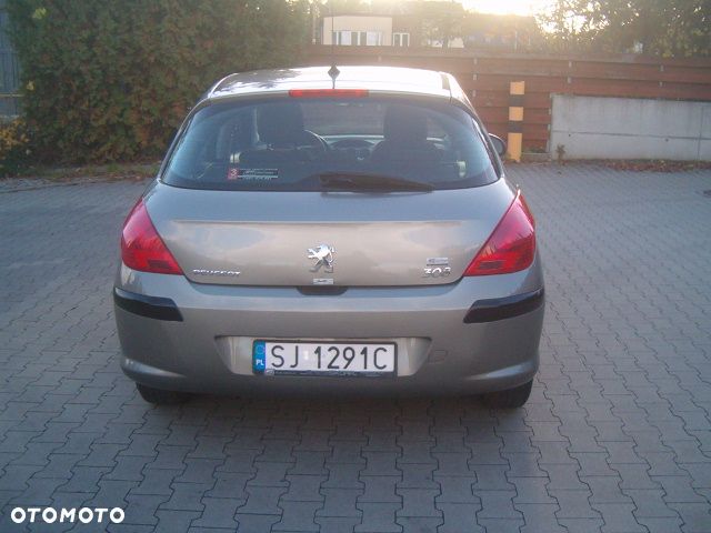 Peugeot 308 - 6