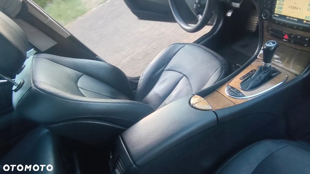 Mercedes-Benz Klasa E 320 CDI 7G-TRONIC Avantgarde BusinessEDITION - 37