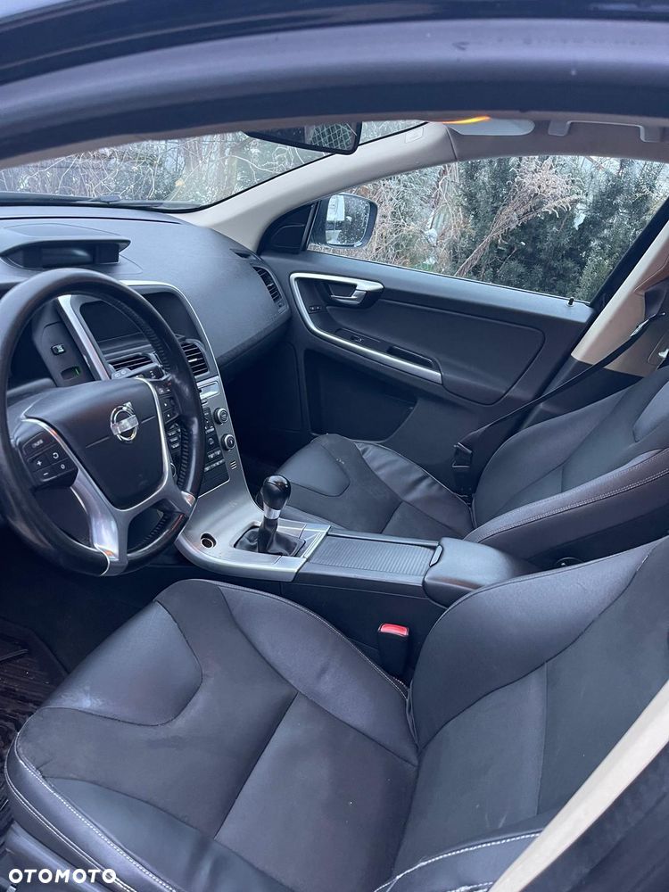 Volvo XC 60 - 6