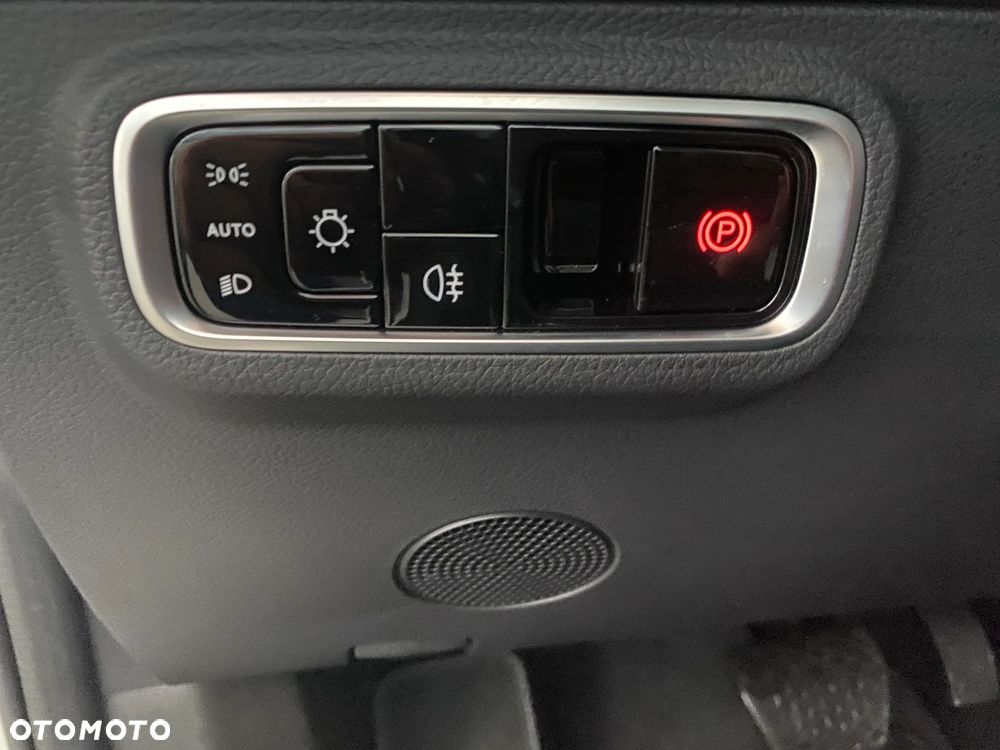 Omoda 5 1.6 T-GDI Comfort DCT - 34