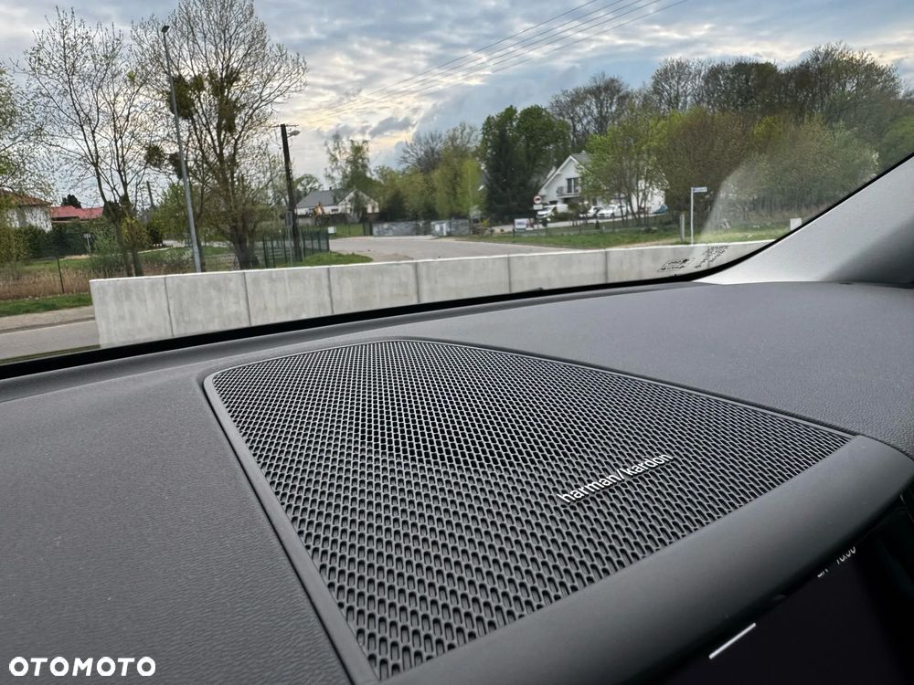 Volvo XC 60 - 30