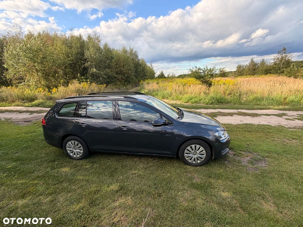 Volkswagen Golf 1.6 TDI BlueMotion Trendline - 4