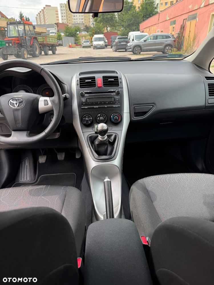 Toyota Auris - 9