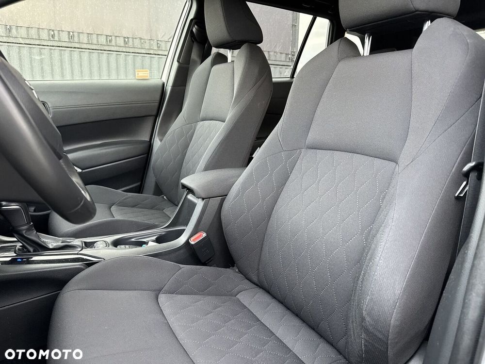Toyota Corolla Cross - 15