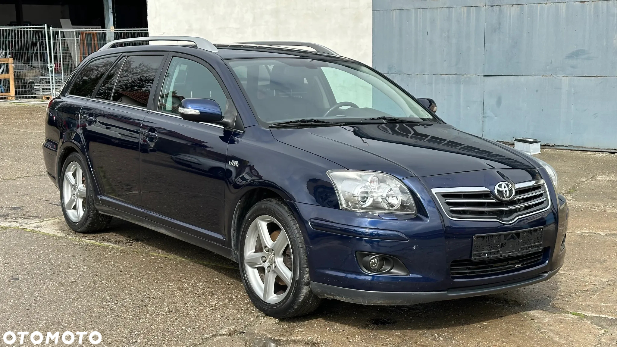 Toyota Avensis 2.2 D-4D Prestige - 2