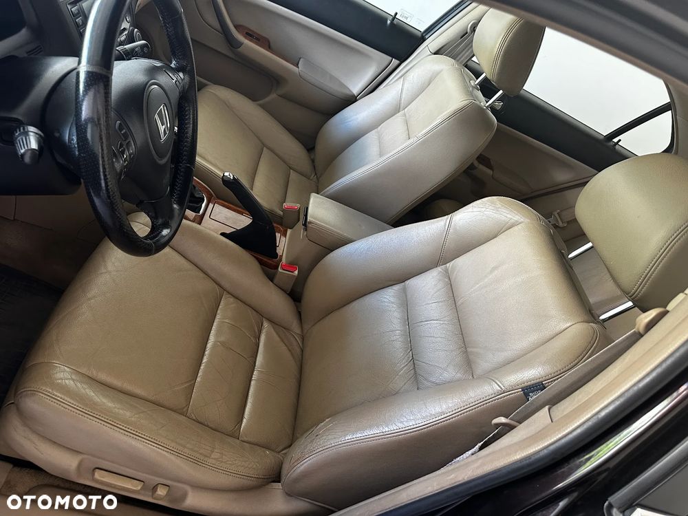 Honda Accord - 23