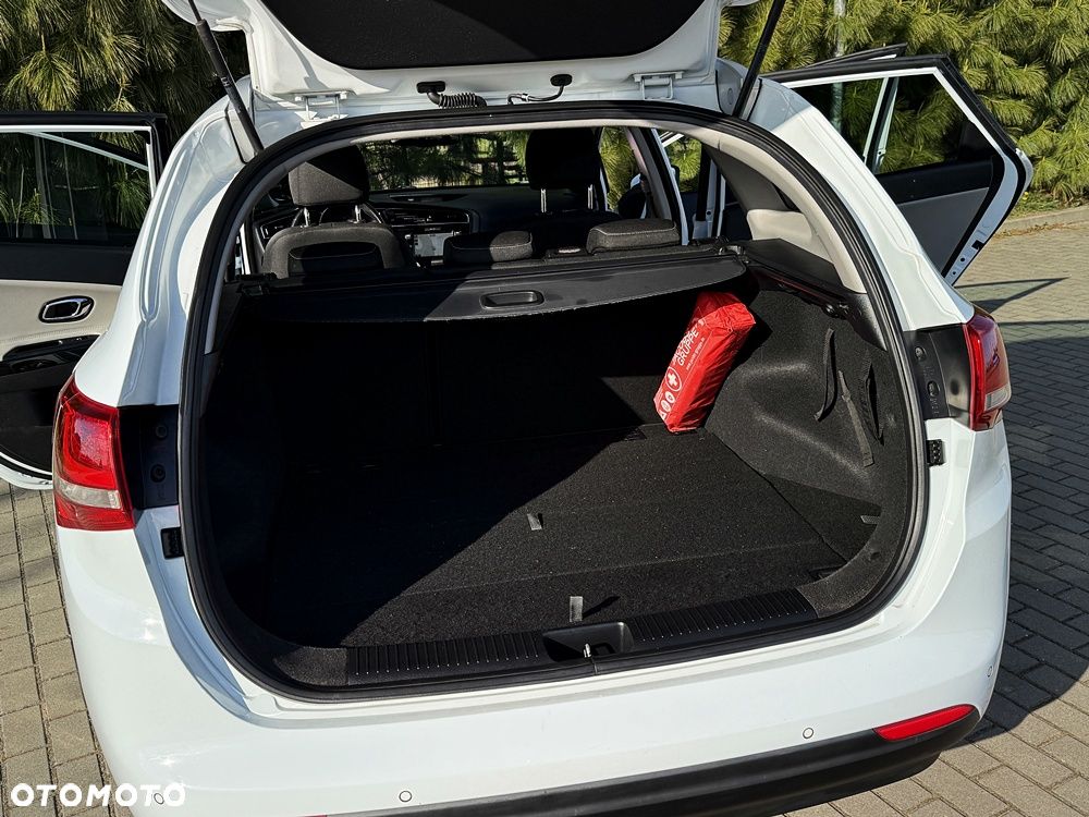 Kia Ceed 1.6 CRDi L - 21