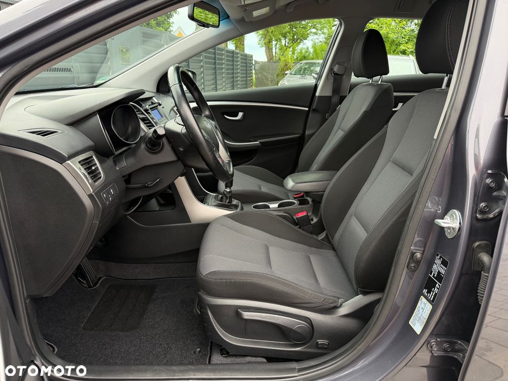 Hyundai i30 1.6 CRDi Premium - 10