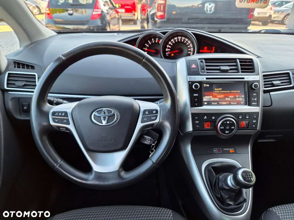 Toyota Verso - 27