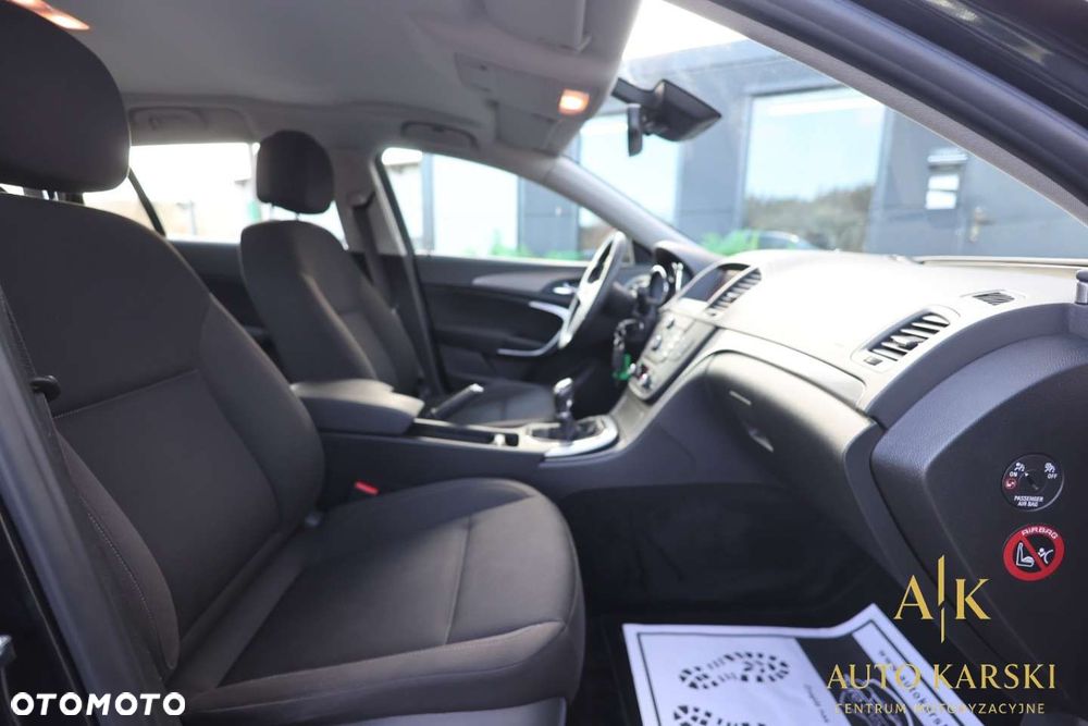 Opel Insignia - 38