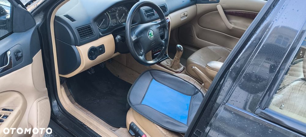 Skoda Octavia 1.9 TDI Laurin & Klement - 3