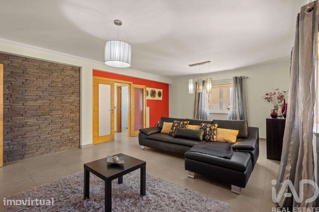 Casa / Villa T5 em Atouguia da Baleia de 194 m2 - Grande imagem: 3/40