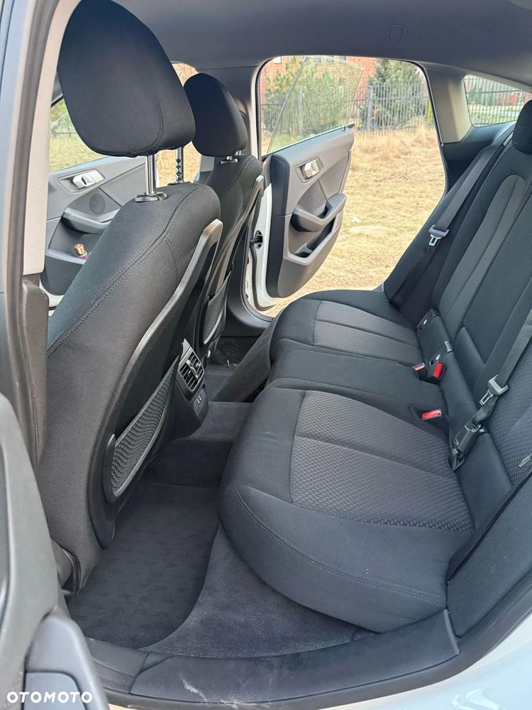 BMW Seria 2 216d - 14