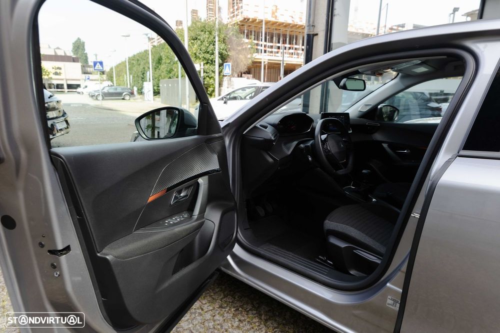 Peugeot 2008 1.2 PureTech Active - 9