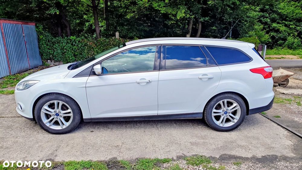 Ford Focus 1.6 TDCi DPF Ambiente - 2