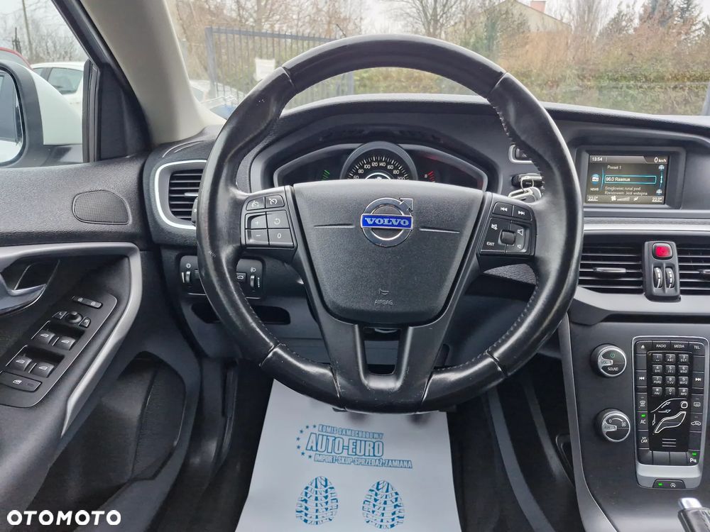 Volvo V40 T2 - 28