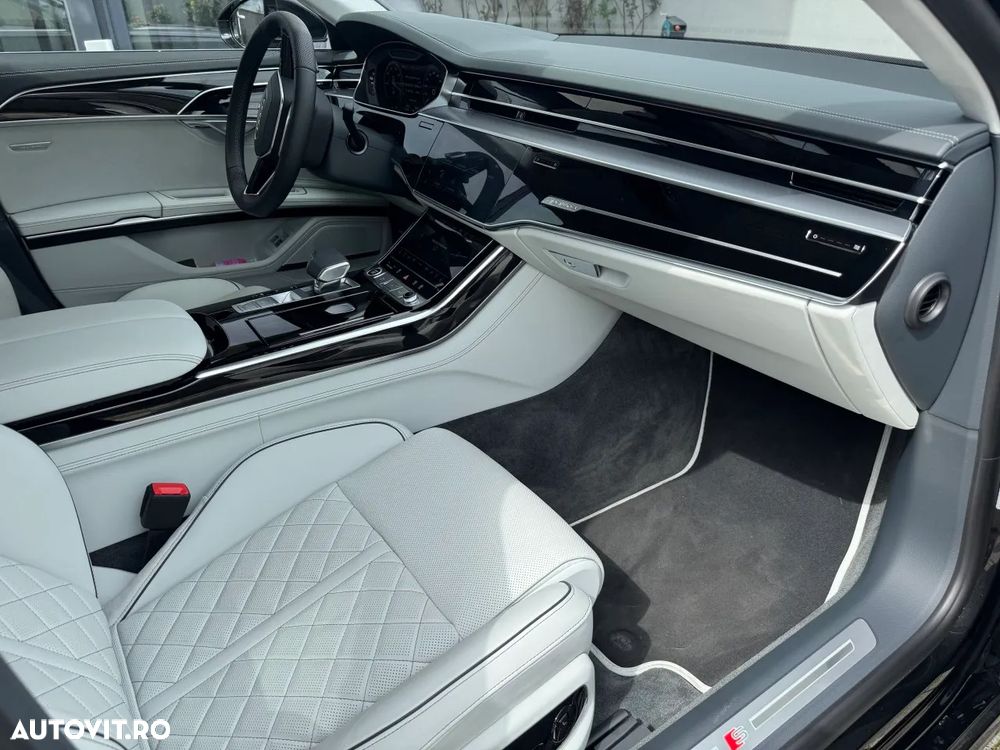 Audi A8 - 13