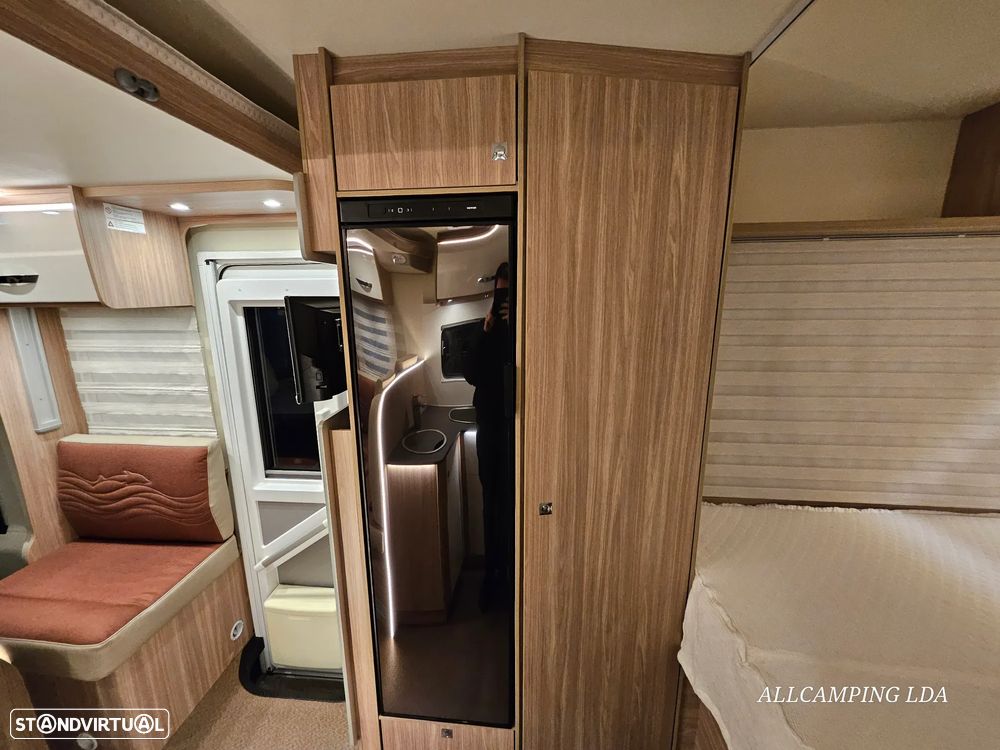 Burstner Delfin CAMA FRANCESA + BASCULANTE - 44