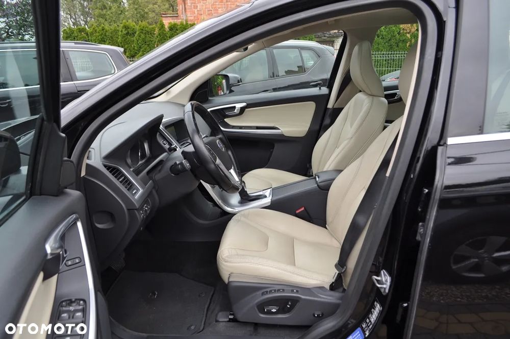 Volvo XC 60 D4 AWD Summum - 15