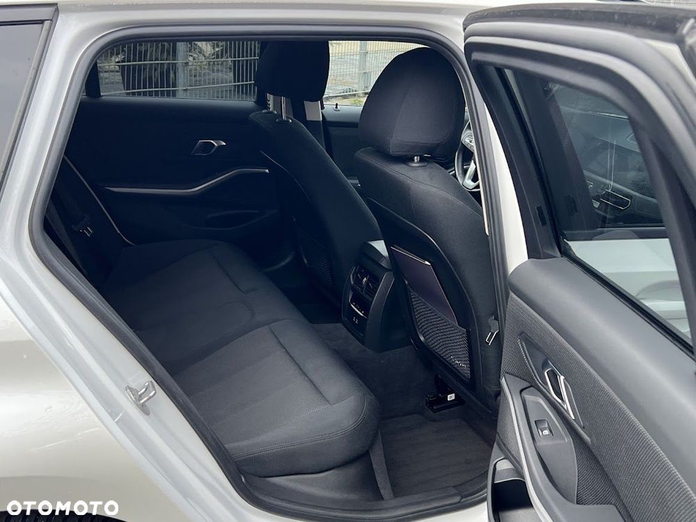 BMW Seria 3 - 15
