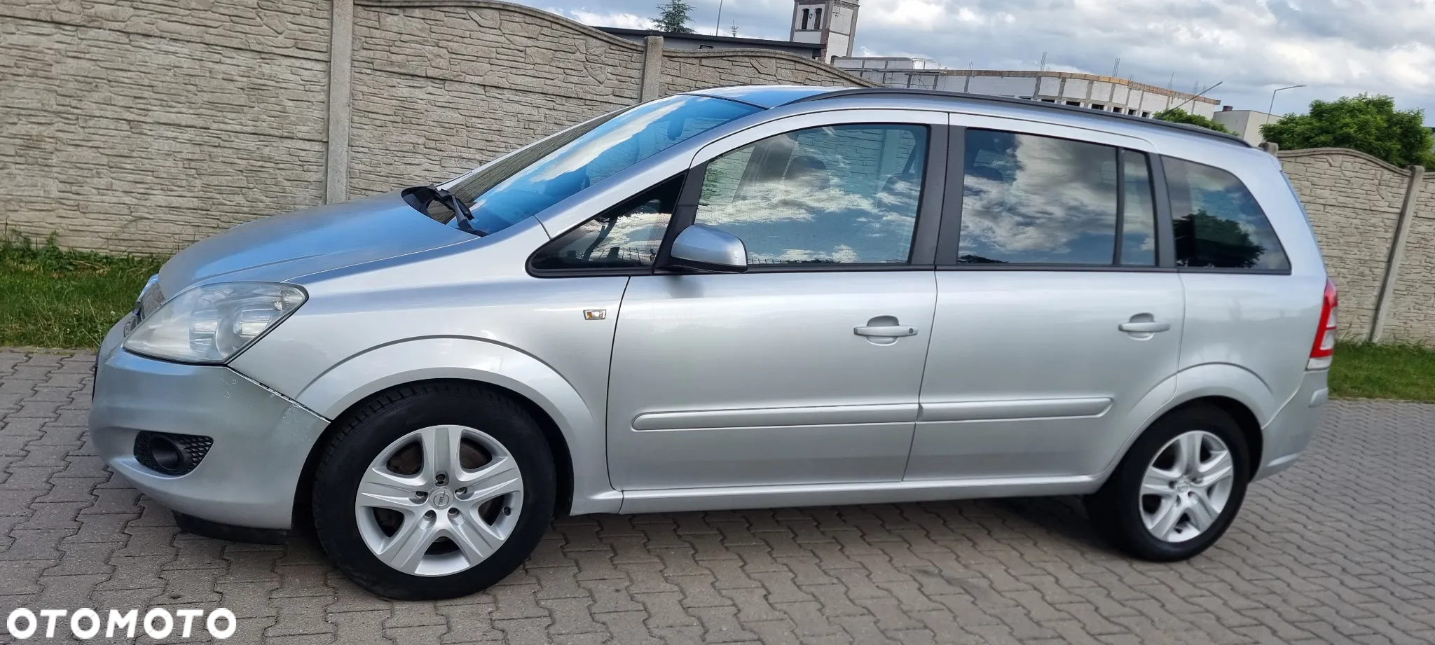 Opel Zafira - 12