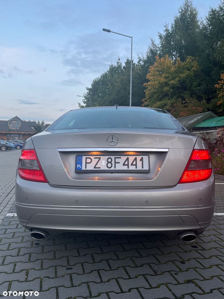 Mercedes-Benz Klasa C 300 7G-TRONIC Avantgarde - 7
