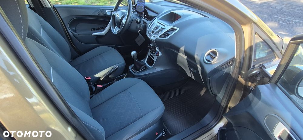 Ford Fiesta - 5