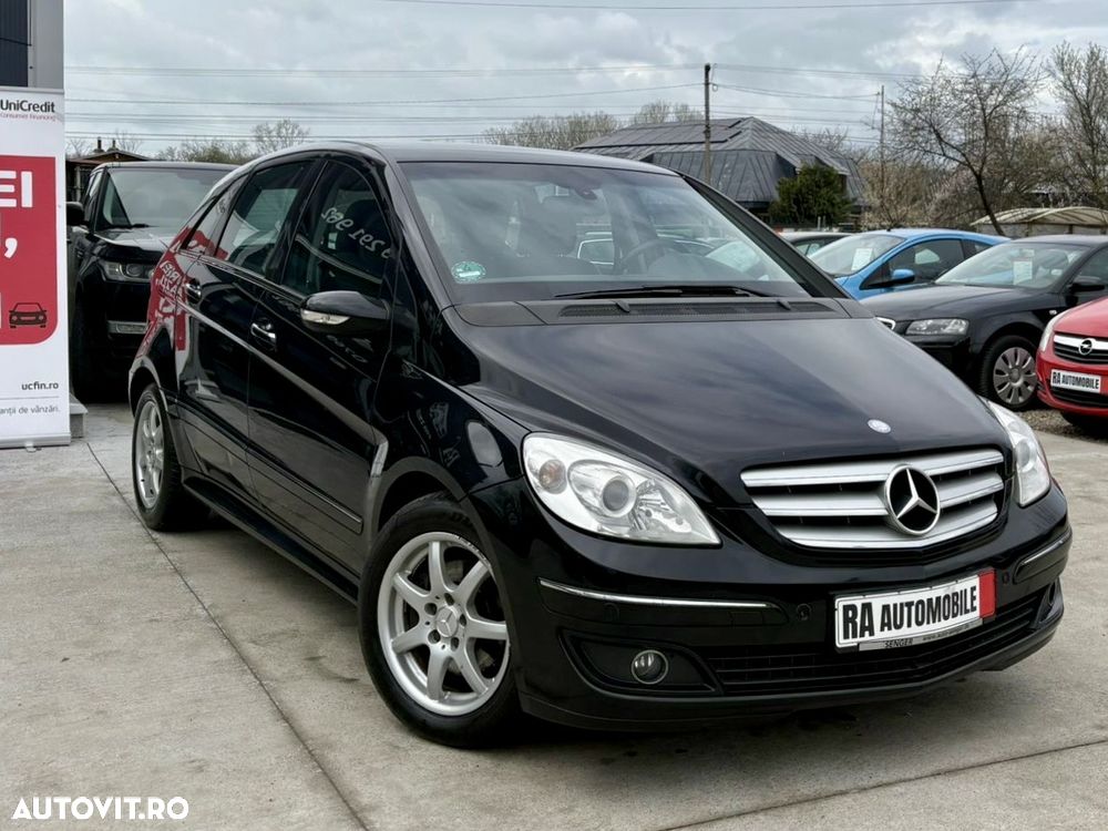 Mercedes-Benz B 180 - 1